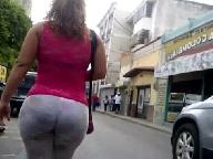 Culoncita en licra negro y Cameltoe rico