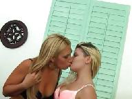 Older-Younger Lesbian Bliss52